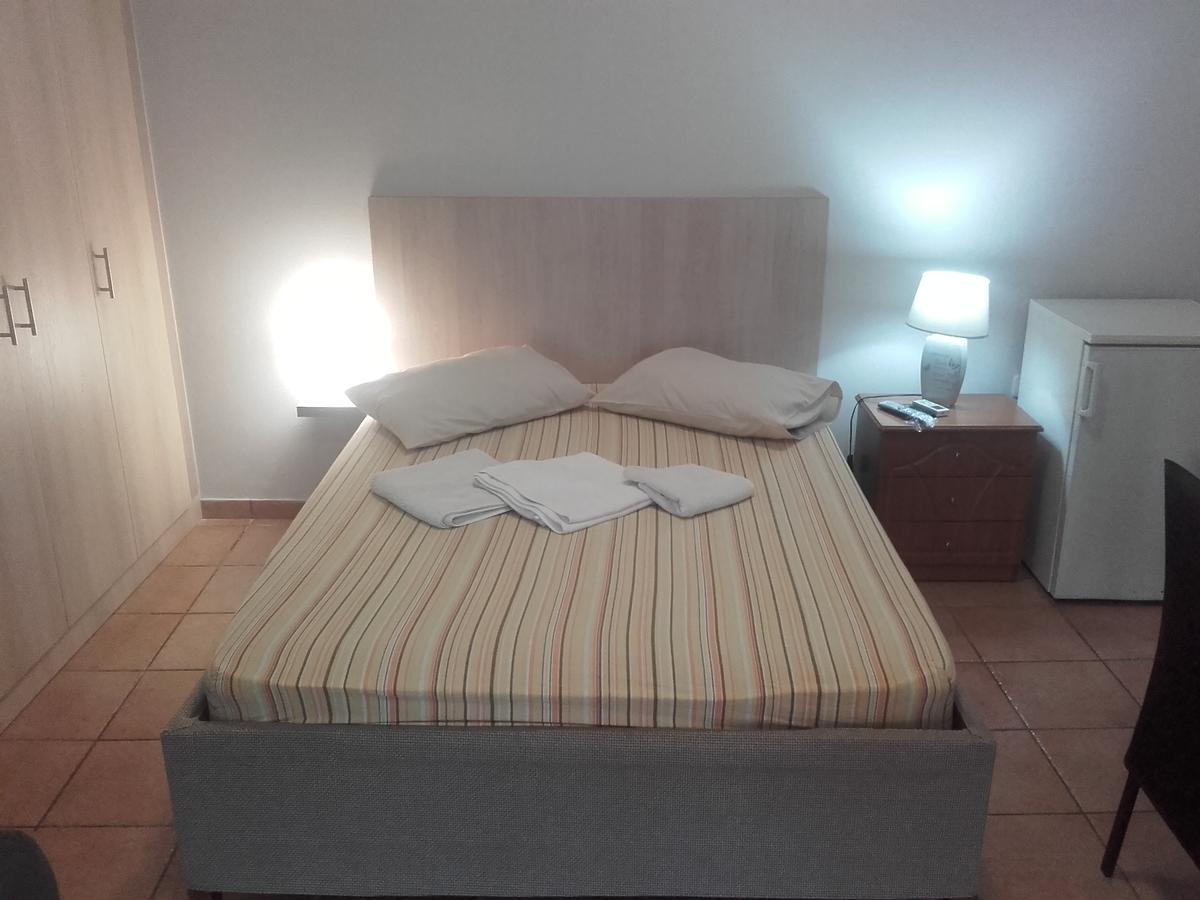 Teris Appartment Preveza Esterno foto